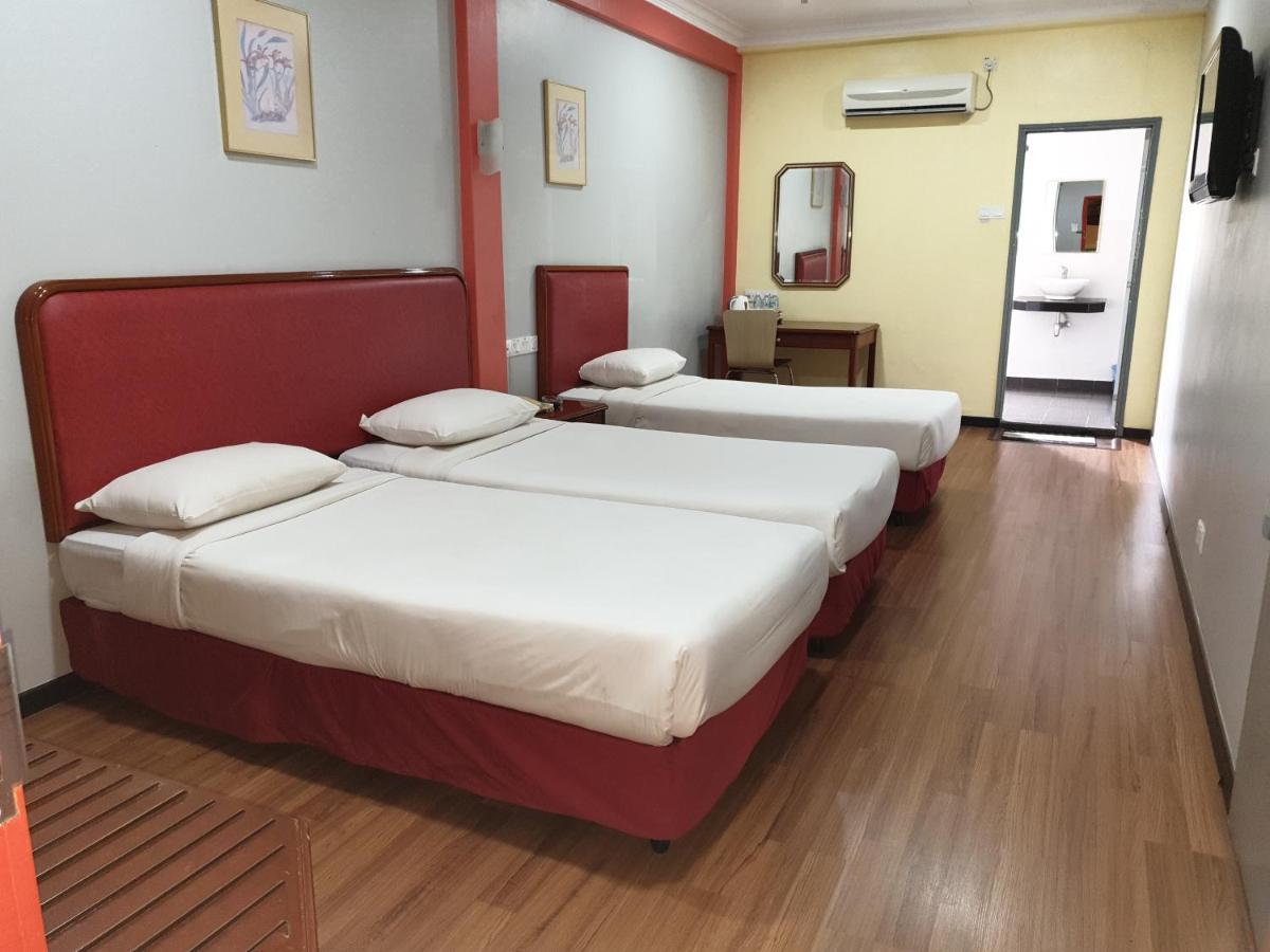 Classic Boutique Hotel Куантан Экстерьер фото