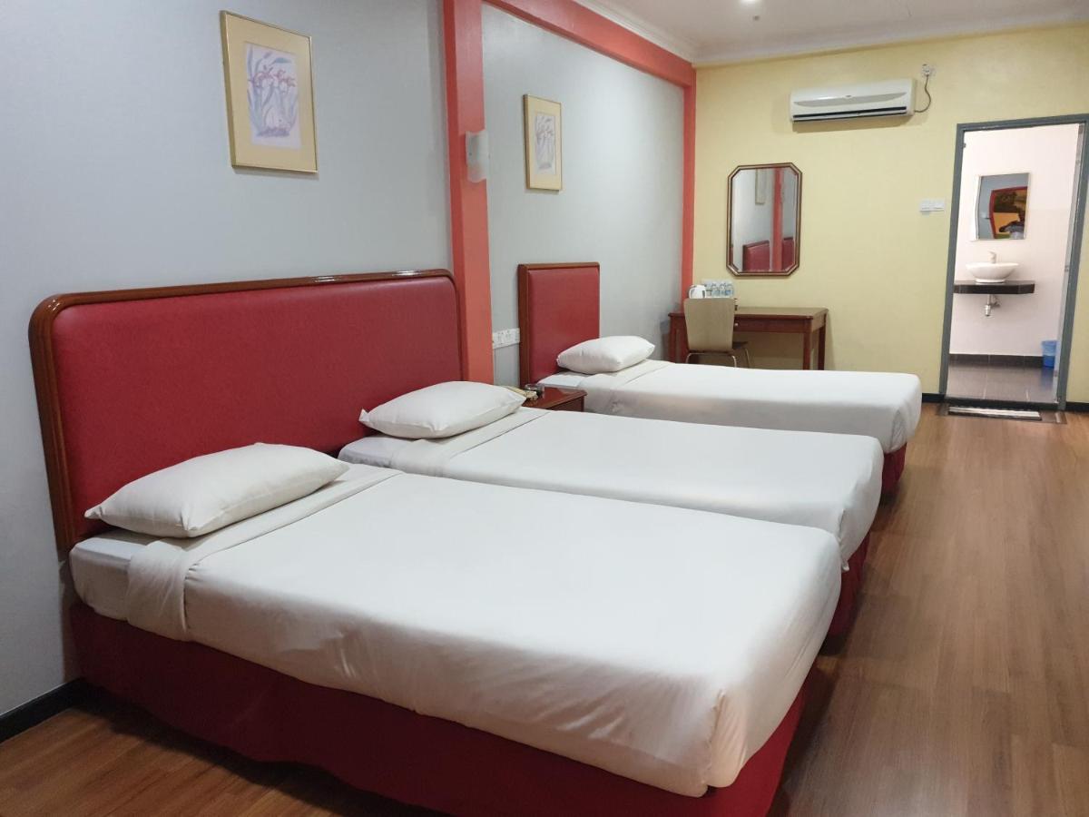 Classic Boutique Hotel Куантан Экстерьер фото