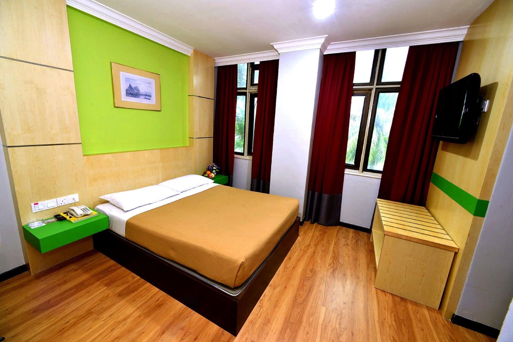Classic Boutique Hotel Куантан Экстерьер фото