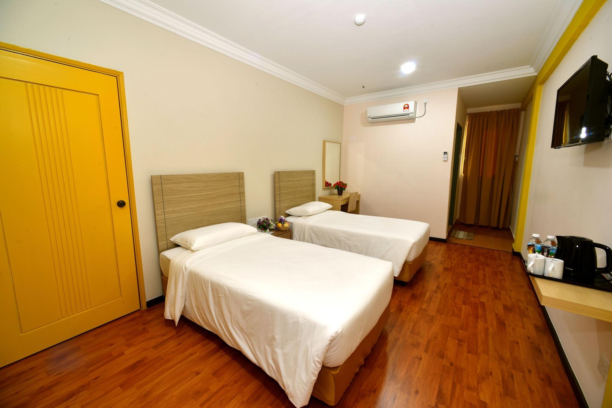 Classic Boutique Hotel Куантан Экстерьер фото