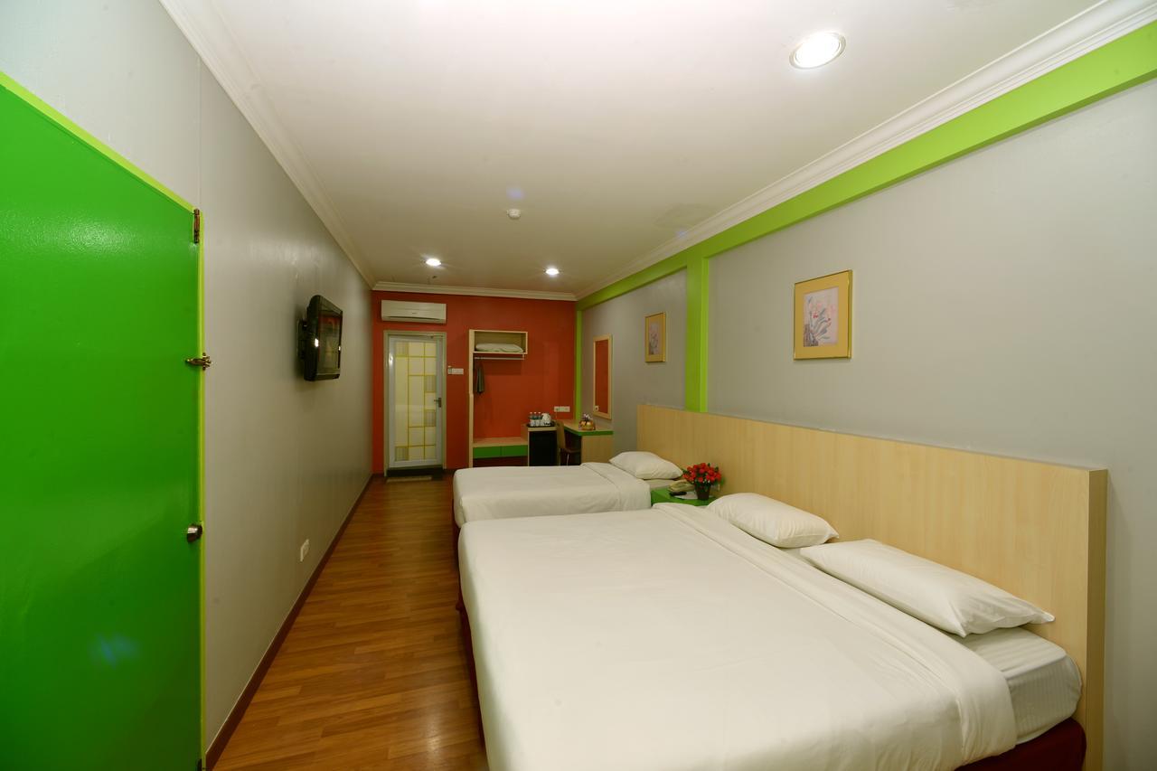 Classic Boutique Hotel Куантан Экстерьер фото